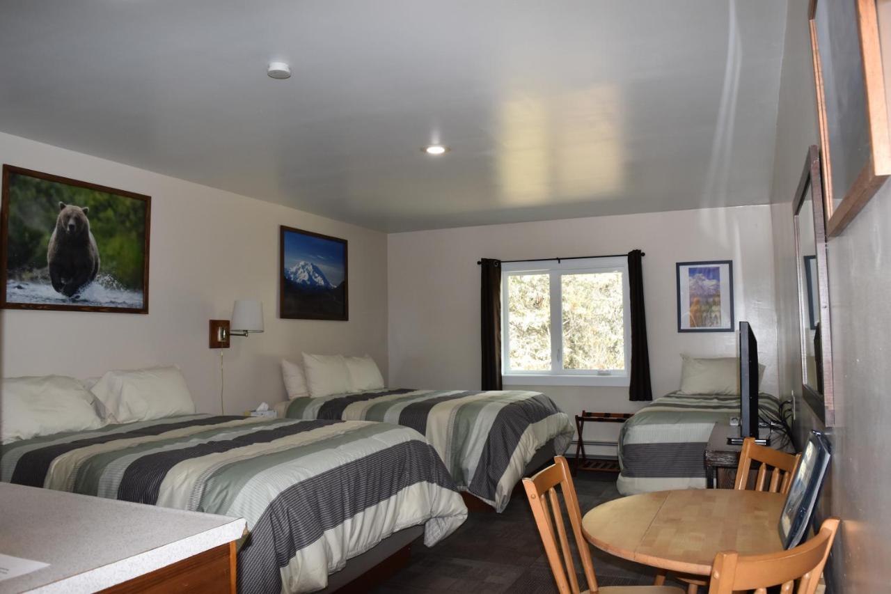 Backwoods Lodge Cantwell ภายนอก รูปภาพ