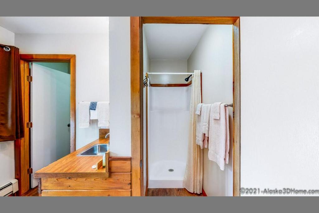 Backwoods Lodge Cantwell ภายนอก รูปภาพ